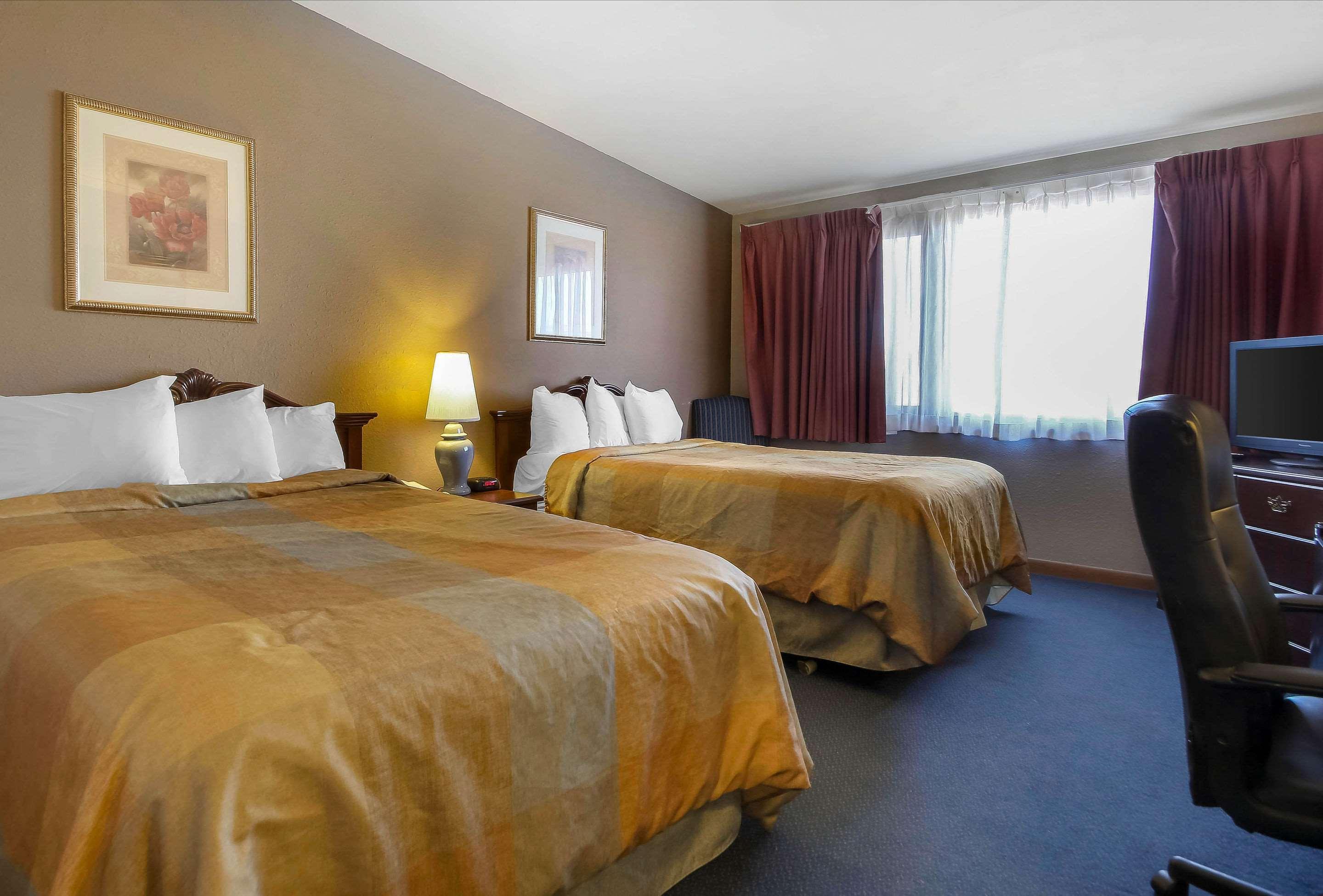 Comfort Inn & Suites Beaver Dam Ngoại thất bức ảnh