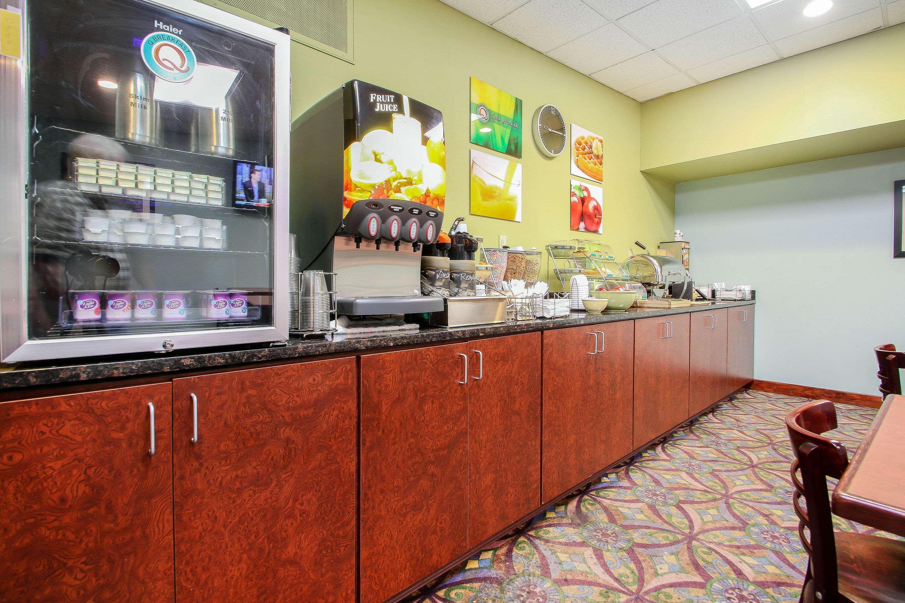 Comfort Inn & Suites Beaver Dam Ngoại thất bức ảnh
