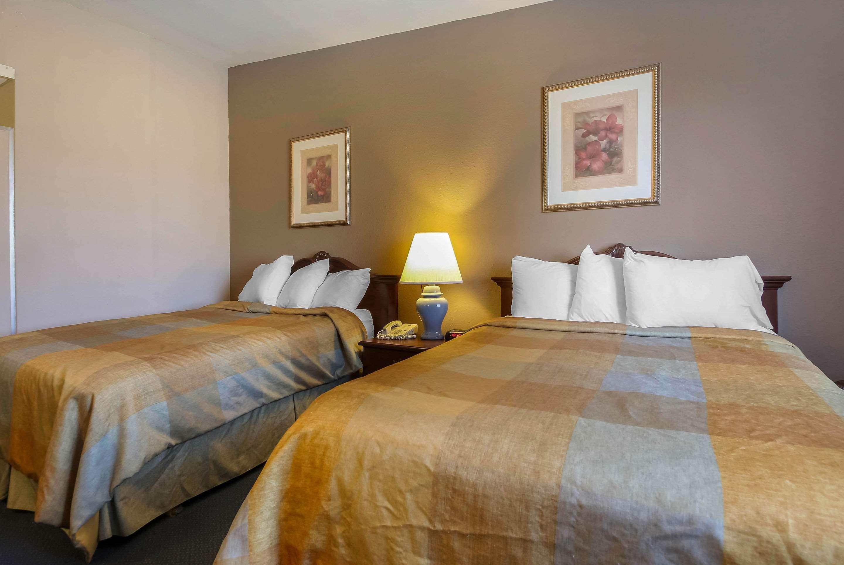Comfort Inn & Suites Beaver Dam Ngoại thất bức ảnh