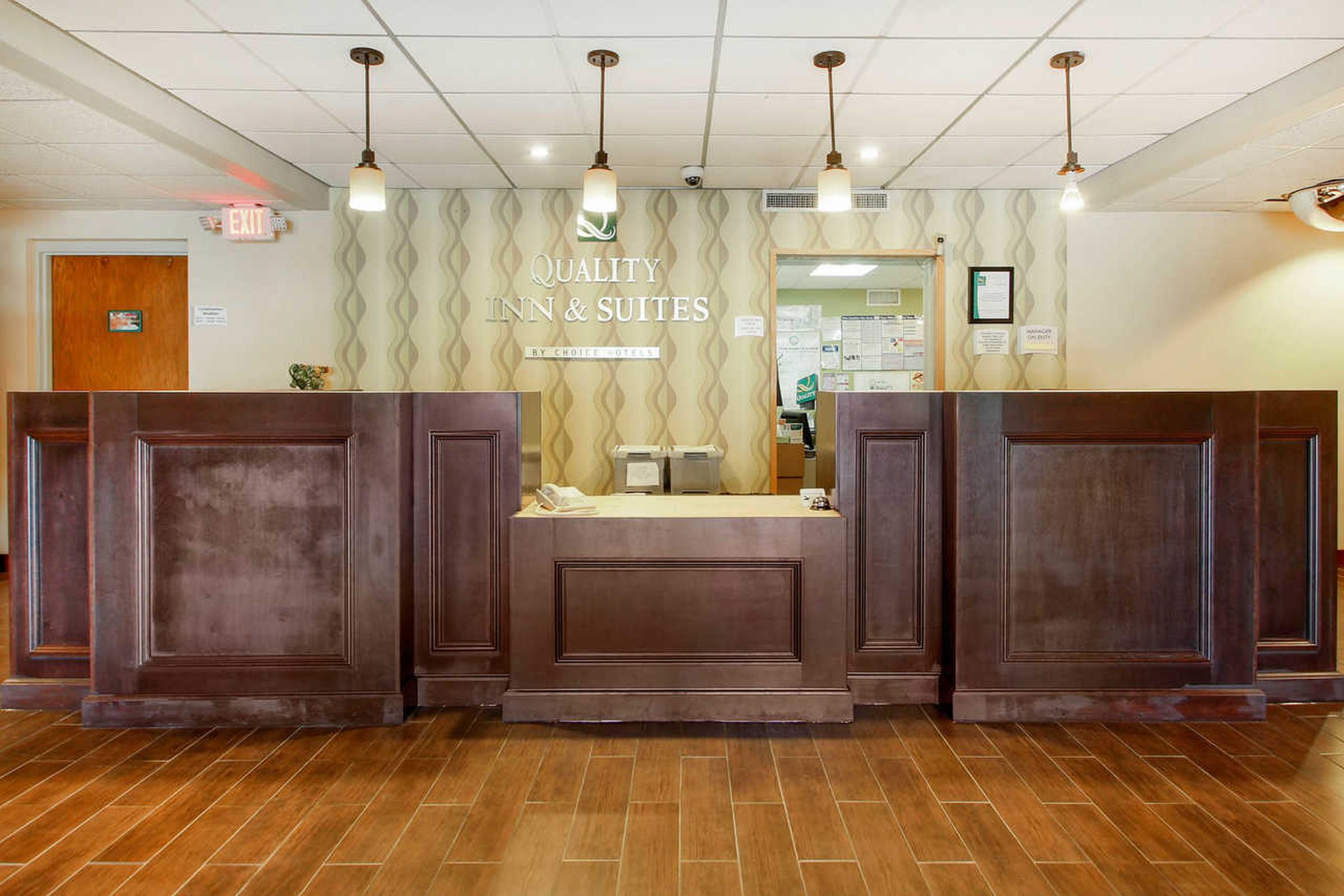 Comfort Inn & Suites Beaver Dam Ngoại thất bức ảnh