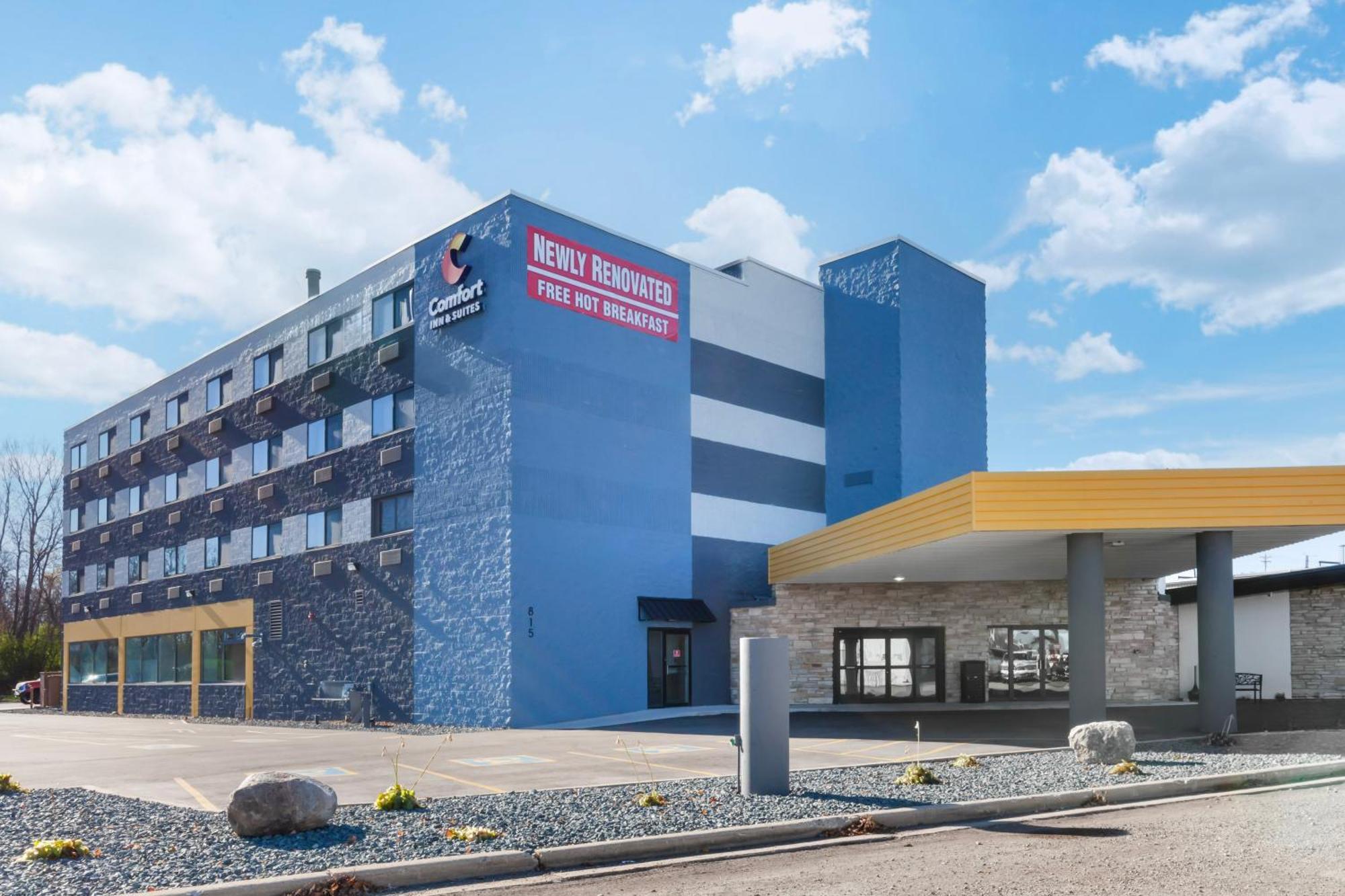 Comfort Inn & Suites Beaver Dam Ngoại thất bức ảnh