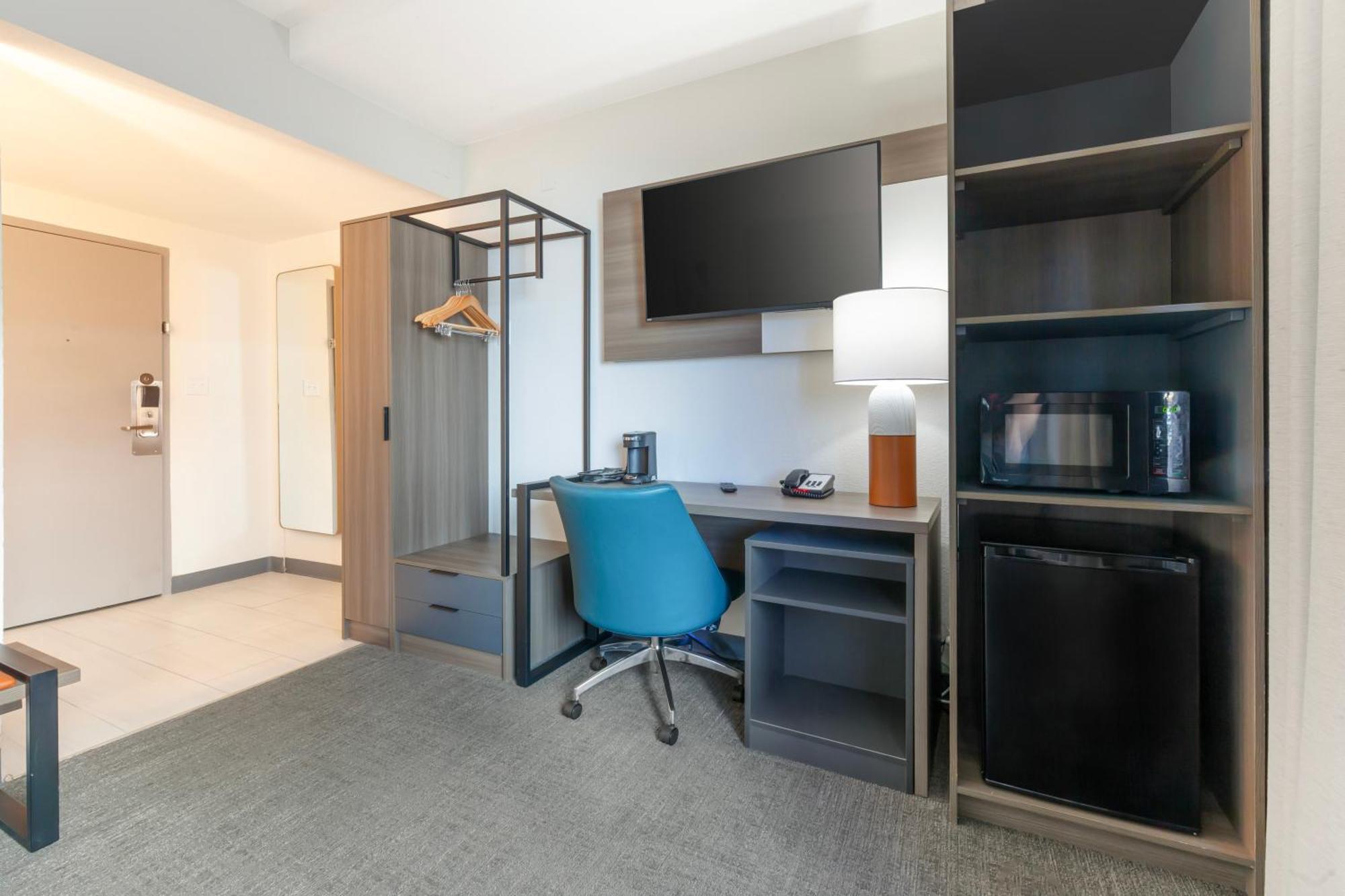 Comfort Inn & Suites Beaver Dam Ngoại thất bức ảnh